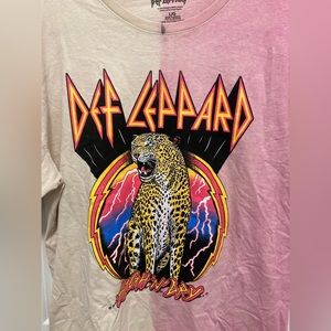 Def Leopard Graphic Tee Shirt Size Large